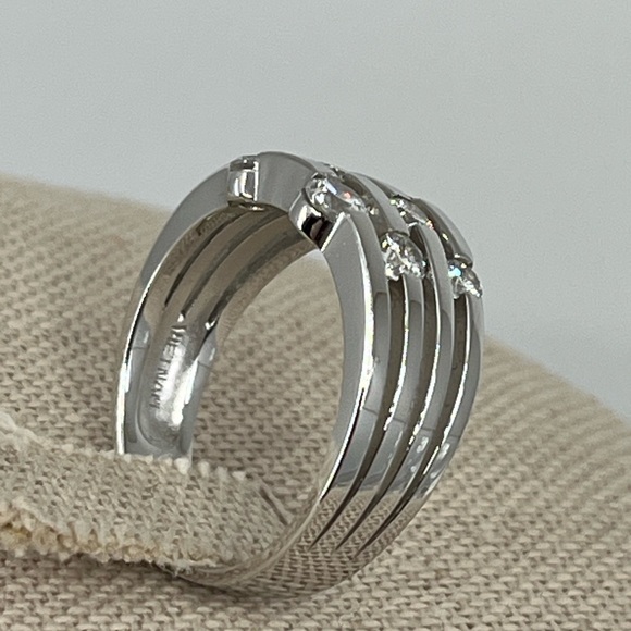 Vintage Sparkling Multi-Band Sterling Silver Ring with CZ Accents – Size 7 - Picture 9 of 14